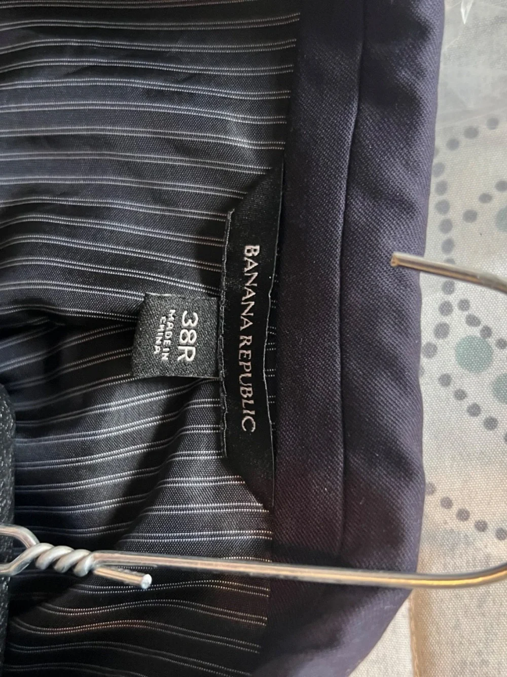 Banana republic 2-piece slim fit suit 38R
